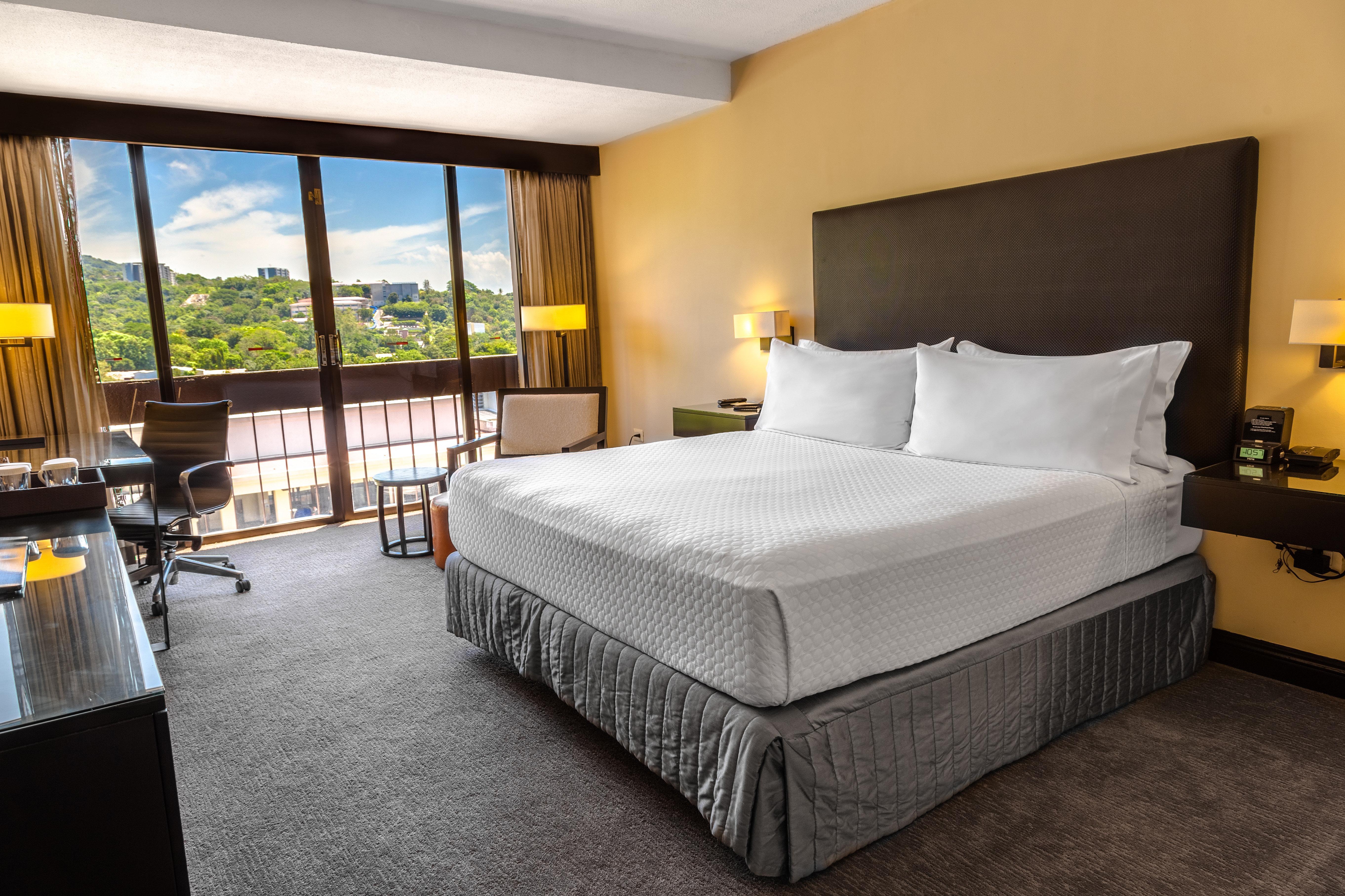 Hotel Hilton San Salvador Esterno foto