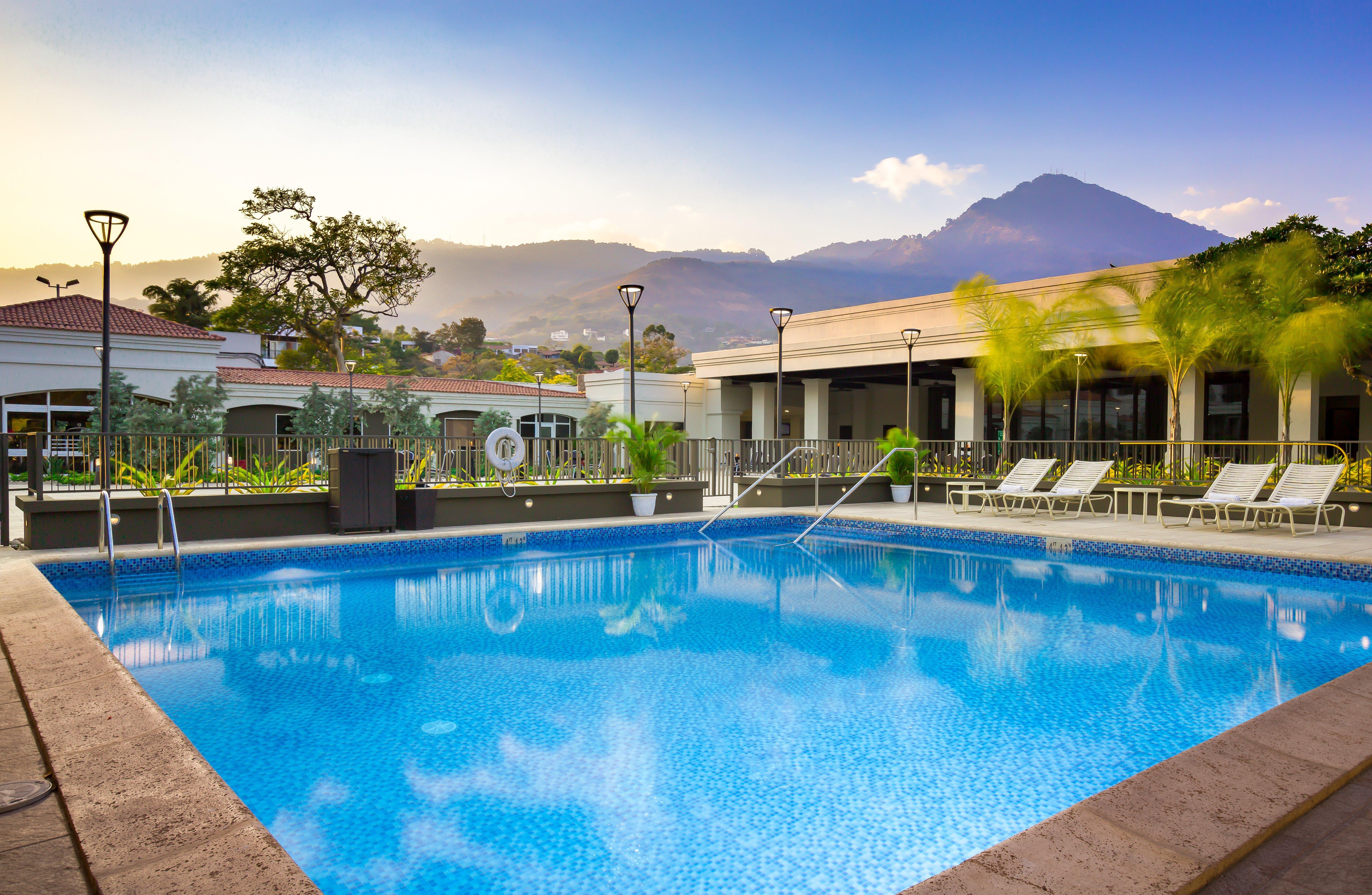 Hotel Hilton San Salvador Esterno foto