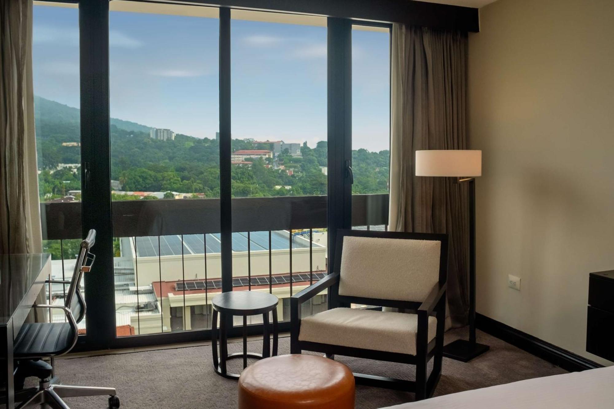 Hotel Hilton San Salvador Esterno foto