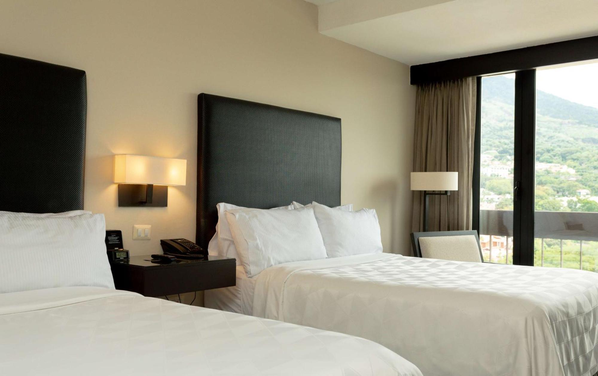 Hotel Hilton San Salvador Esterno foto