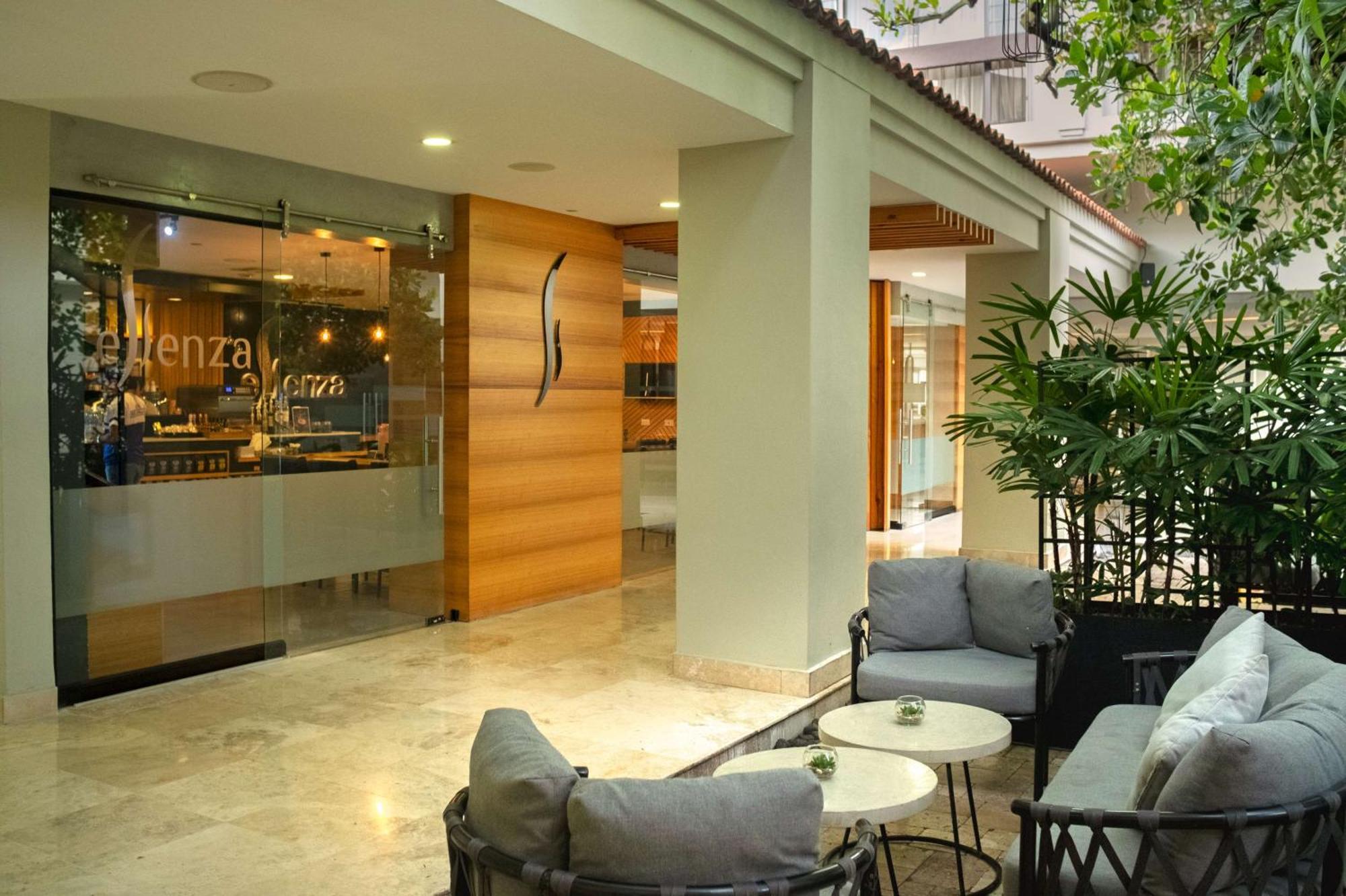 Hotel Hilton San Salvador Esterno foto